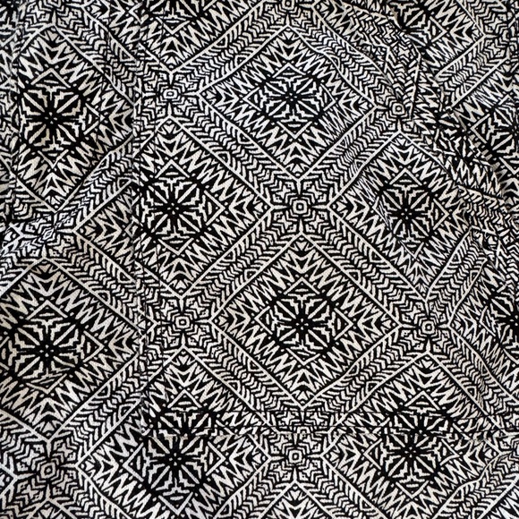 Banana Republic High Waist Black and White Shorts - Picture 3 of 8